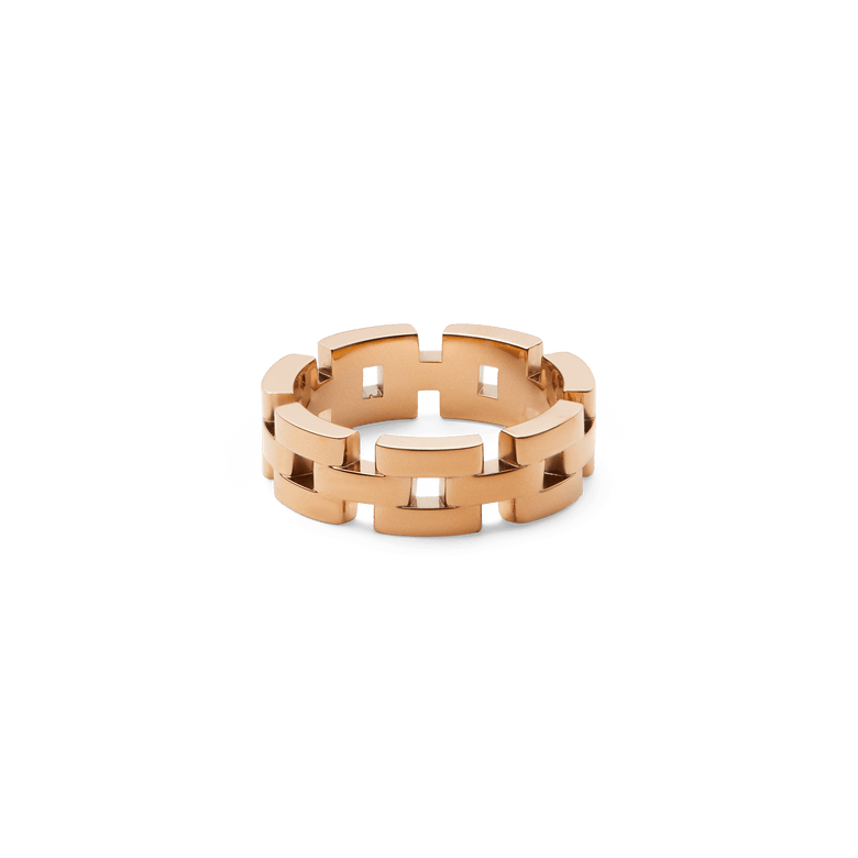 Rose gold chain link ring with a geometric design and polished finish, crafted from stainless steel and featuring open links for a modern, breathable look.