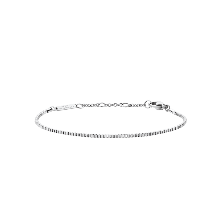 Box Chain Bracelet S in polished silver stainless steel, featuring a minimalist box chain design and adjustable clasp for a comfortable, tailored fit.