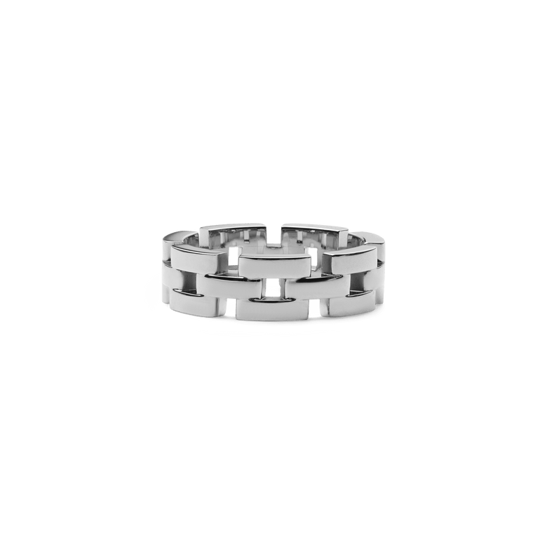 3-Link Ring Silver with a bold geometric link pattern and a polished stainless steel finish, designed for a modern and minimalist jewellery style.