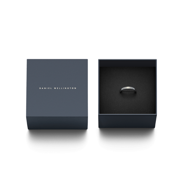 Classic Lumine Ring Silver presented in a Daniel Wellington gift box, featuring a polished silver band with crystal accents and engraved logotype details, ideal for gifting or special occasions.