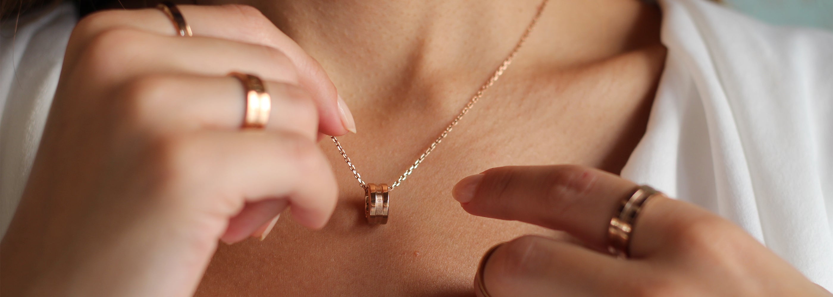 Worthington | Jewelry | Worthington Pink Shell Necklace W Mother Of Pearl  Like Pendant Silver Tone | Poshmark
