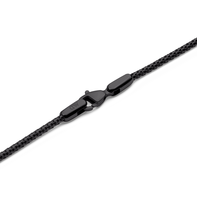 Detail of the Tide Mesh Necklace Black 1.8 showing the sleek black mesh chain and polished lobster clasp, highlighting its secure fastening and refined finish.