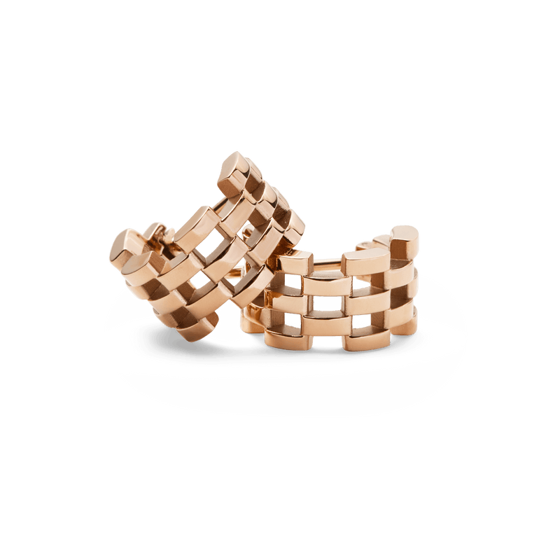 Pair of Daniel Wellington 5-Link Earrings in rose gold, featuring a bold open link design inspired by classic watch straps, crafted from stainless steel with a polished PVD rose gold finish.