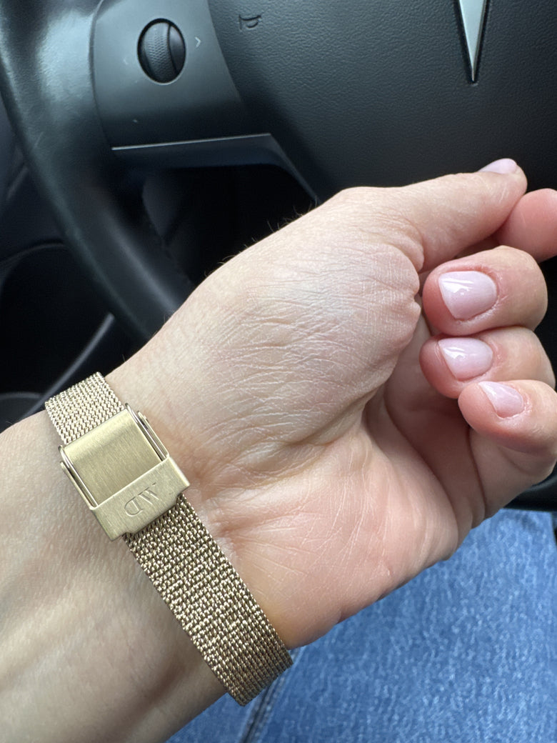 Photo from a customer review: 5 out of 5 stars, Daniela