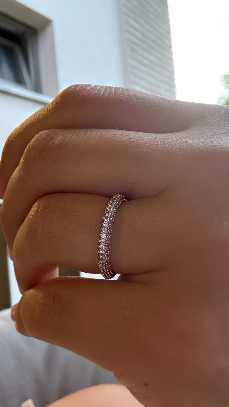 Photo from a customer review: 5 out of 5 stars, Emma