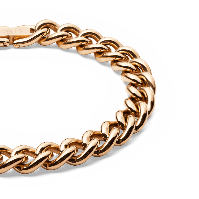 Close-up of the Chunky Chain Bracelet Rose Gold, highlighting the polished rose gold finish and bold, interlocking links with a secure clasp.