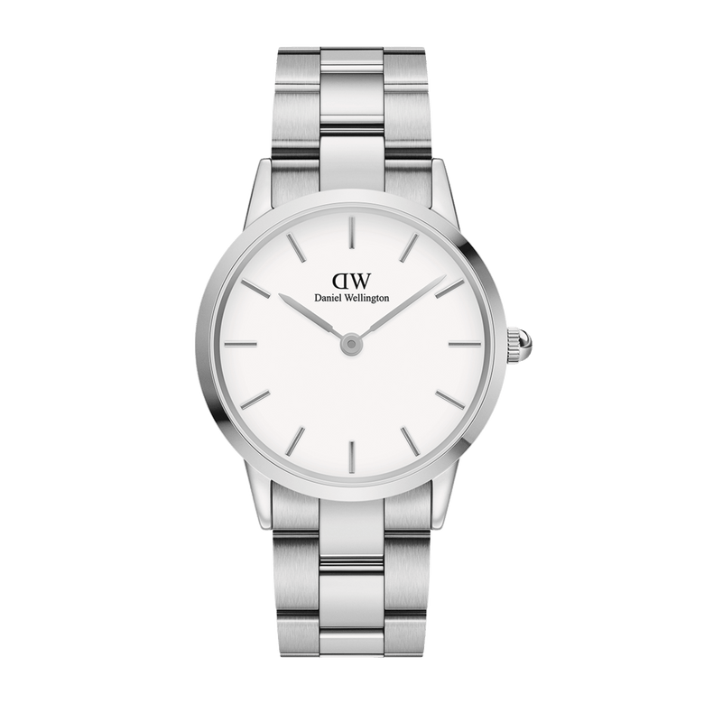 Daniel Wellington Iconic Link Silver watch with a polished stainless steel bracelet, minimalist eggshell white dial, and classic round face, shown against a plain background.
